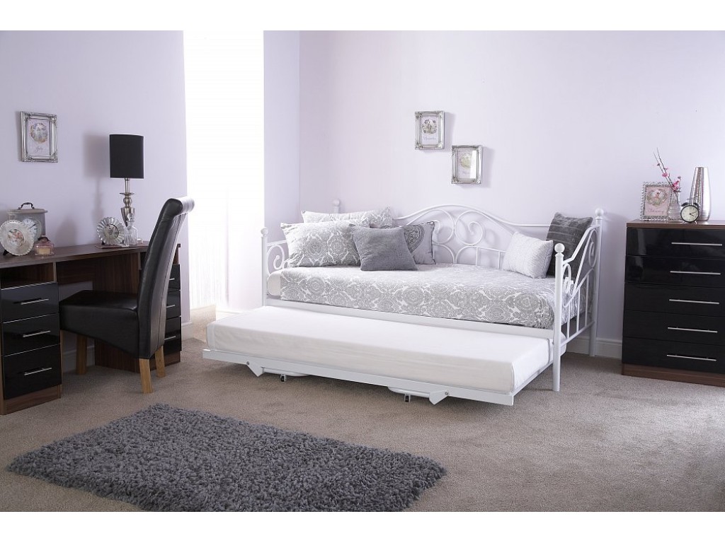 White leather trundle deals bed